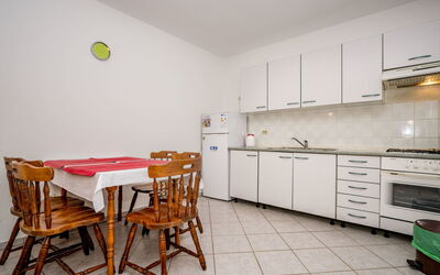 Logement:&nbsp;Hilde Red 101.2