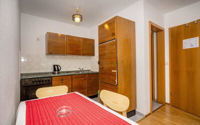 Logement:&nbsp;Hilde Red 101.3