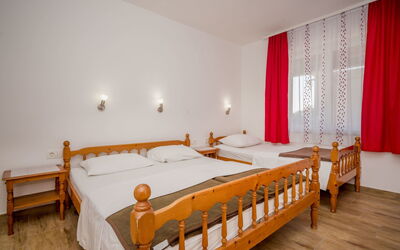 Logement:&nbsp;Hilde Red 101.8