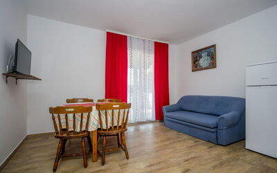 Logement:&nbsp;Hilde Red 101.8