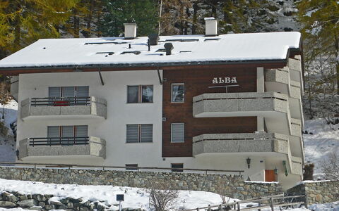 Alba: Propriété, Maison, Neige, L'Hiver, Domicile, Toit, Bâtiment, Immobilier, Architecture, Chalet