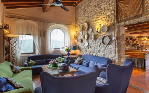 Villa Monteloro: Propriété, Pièce, Bâtiment, Design Intérieur, Meubles, Salon, Immobilier, Salle À Manger, Table, Biens