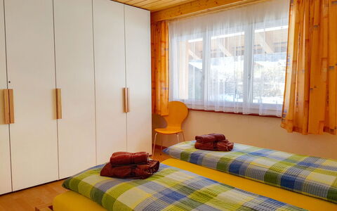 Oberei: Bâtiment, Meubles, Propriété, Confort, Fenêtre, Cadre De Lit, Bois, Lit, Textile, Design Intérieur