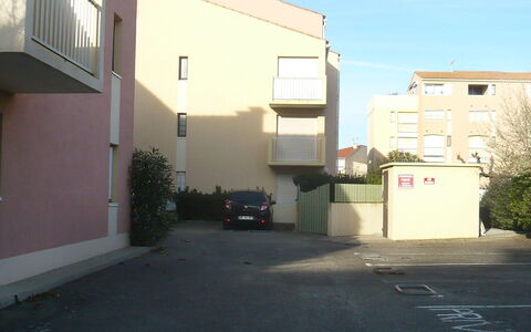 Le Méditerranée: Propriété, Zone Résidentielle, Bâtiment, Maison, Quartier, Immobilier, Architecture, Ville, Domicile, Appartement