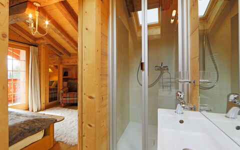 Saint Piran: Miroir, Robinet, Luminaire Plomberie, Évier, Salle De Bains, Lavabo, Bois, Sol, Sol, Plomberie
