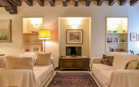 Sotoportego Venier: Pièce, Propriété, Plafond, Meubles, Design Intérieur, Mur, Bâtiment, Salon, Chambre, Sol