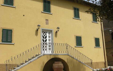 Dante: Propriété, Bâtiment, Maison, Façade, Architecture, Balcon, Balustre, Balustrade, Immobilier, Escaliers