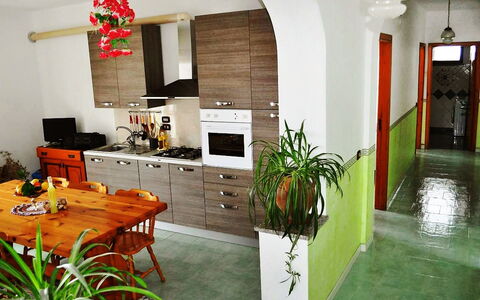 Dea Afrodite: Pièce, Propriété, Bâtiment, Design Intérieur, Maison, Meubles, Sol, Immobilier, Architecture, Salon