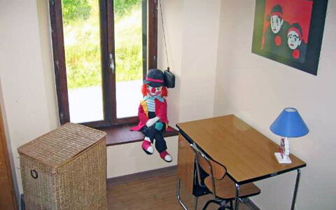 Gîte Rural Mamijana: Pièce, Propriété, Table, Meubles, Maison, Design Intérieur, Sol, Bois, Art, Dur