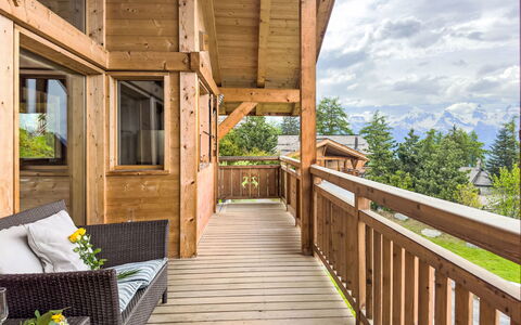 Nendaz 244: Bois, Dur, Porche, Tache De Bois, Chalet, Planche, Lumber, Parquet, Plate-Forme, Cabane En Rondins