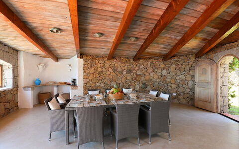 Paradiso: Propriété, Bâtiment, Pièce, Plafond, Design Intérieur, Maison, Meubles, Immobilier, Faisceau, Table