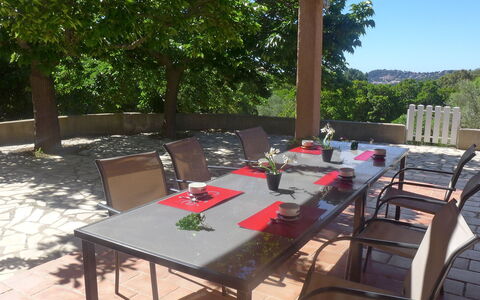 Roumagnac: Propriété, Patio, Tableau De Plein Air, Table, Meubles, Restaurant, Arrière-Cour, Aménagement Paysager, Immobilier, Pièce