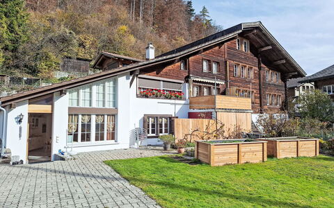 Am Brienzersee: Meubles, Design Intérieur, Sol, Sol, Bois, Table, Pièce, Plafond, Éclairage, Appartement