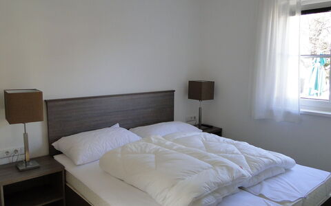 Mountain Resort-Kaprun: Chambre, Meubles, Pièce, Lit, Drap De Lit, Propriété, Cadre De Lit, Matelas, Literie, Design Intérieur