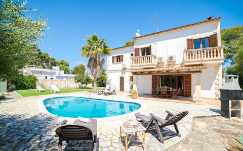 Sanso: L'Eau, Ciel, Propriété, Bâtiment, Plante, Bleu Azur, Piscine, Chaise, Arbre, Design Intérieur