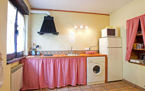 Potes Viñon: Propriété, Pièce, Maison, Bâtiment, Sol, Meubles, Cuisine, Design Intérieur, Immobilier, Plafond
