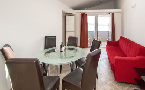 Logement:&nbsp;Ivana 100.4