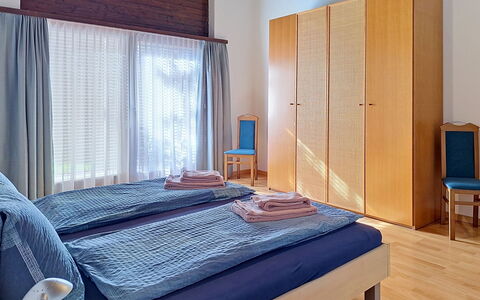 Von Allmen: Meubles, Design Intérieur, Chambre, Lit, Sol, Sol, Pièce, Drap De Lit, Cadre De Lit, Literie