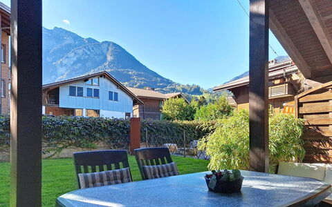 Von Allmen: Colline, Maison, Domicile, Chaîne De Montagnes, Station De Montagne, Chalet, Porche, Vallée, Ombre, Pente