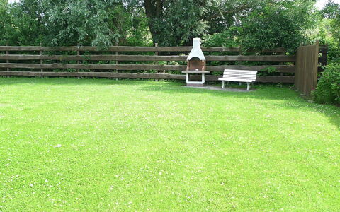 Molenstrasse: Pelouse, Herbe, Propriété, Cour, Arrière-Cour, Lot Terre, Famille Grass, Clôture, Jardin, Prairie