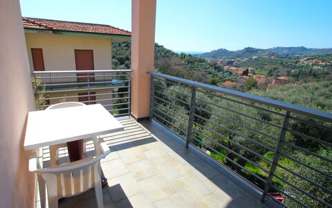 Imperia 530: Propriété, Maison, Immobilier, Bâtiment, Balcon, Appartement, Pièce, Domicile, Architecture, Villa