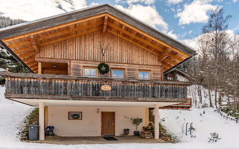 Chalet Venus: Bâtiment, Bois, Maison, Domicile, Chalet, Toit, Architecture, Porte, Gelé, Pente