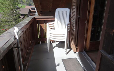 Aurora: Bâtiment, Bois, Chaise, Plante, Sol, Porte, Maison, Sol, Immobilier, Dur