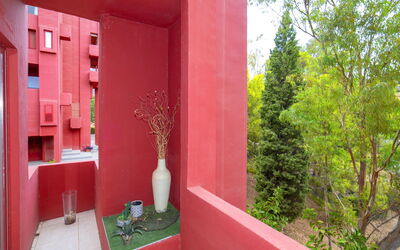 Logement:&nbsp;Muralla Roja 914.5