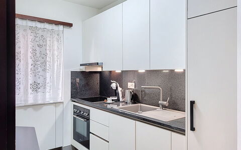Superpanorama Ii: Cuisine, Appareil De Cuisine, Comptoir, Cabinetry, Principaux Appliance, Design Intérieur, Bois, Sol, Électroménager, Cuisinière