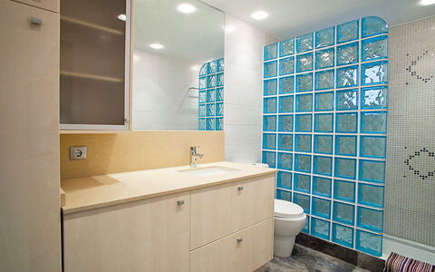 Dms V: Salle De Bains, Pièce, Propriété, Tuile, Design Intérieur, Immobilier, Architecture, Plafond, Bâtiment, Meubles