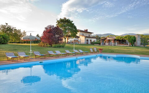 Villa Sant' Angelo: Piscine, Propriété, Immobilier, Maison, Recours, Zone Résidentielle, Domicile, Biens, Loisir, L'Eau