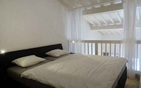 Cogolin 181: Chambre, Lit, Meubles, Pièce, Cadre De Lit, Propriété, Drap De Lit, Literie, Matelas, Design Intérieur