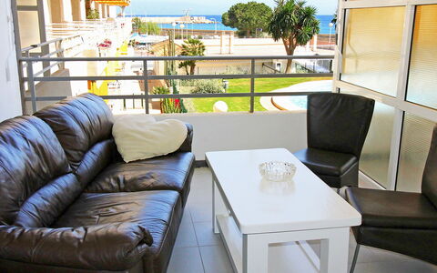 Altea 210: Propriété, Meubles, Pièce, Salon, Design Intérieur, Canapé, Table, Immobilier, Maison, Bâtiment