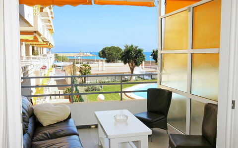 Altea 210: Propriété, Pièce, Bâtiment, Meubles, Design Intérieur, Maison, Immobilier, Ombre, Domicile, Balcon