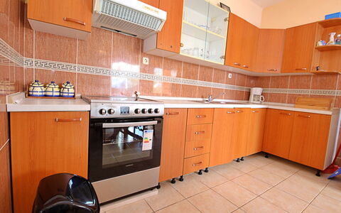 Anderson: Cabinetry, Comptoir, Bâtiment, Cuisine, Appareil De Cuisine, Cuisinière, Bois, Design Intérieur, Principaux Appliance, Sol