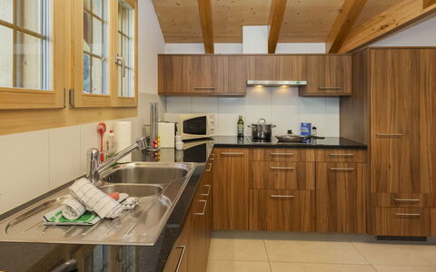 Staubbach: Sol, Bois, Cuisine, Design Intérieur, Meubles, Cabinetry, Comptoir, Sol, Plafond, Appareil De Cuisine