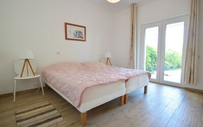 Logement:&nbsp;Mira 107.3