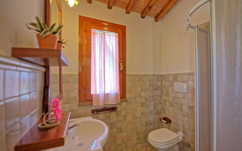 Villa Roberto: Pièce, Propriété, Salle De Bains, Maison, Bâtiment, Design Intérieur, Immobilier, Sol, Domicile, Architecture