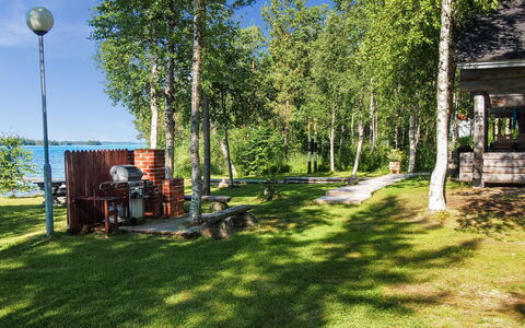 Alakitkajärvi, Takkusalmi: Meubles, Lot Terre, Pelouse, Jardin, Ombre, Mobilier De Jardin, Parc, Chaise, Aménagement Paysager, Cour