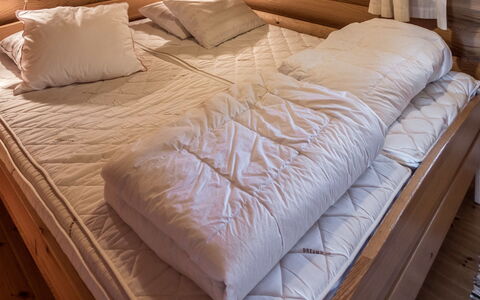 Ruka-Kitkan Kuukkeli: Bois, Meubles, Sol, Design Intérieur, Sol, Lit, Chambre, Linge, Tache De Bois, Pièce