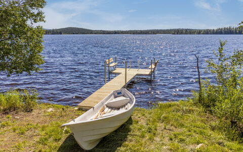 Ruka-Kitkan Kuukkeli: Bleu, L'Eau, Plan D'Eau, Ressources En Eau, Paysage Naturel, Voie Navigable, Banque, Lac, Cours D'Eau, Quai