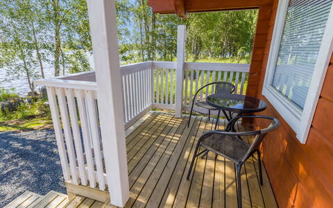 Ruka-Kitkan Kuukkeli: Bois, Parquet, Sol, Sol, Dur, Tache De Bois, Porche, Planche, Plate-Forme, Balustrade