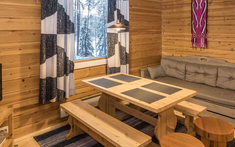 Viipusjärvi 11: Bois, Sol, Sol, Plafond, Tache De Bois, Dur, Planche, Pièce, Parquet, Cabane En Rondins