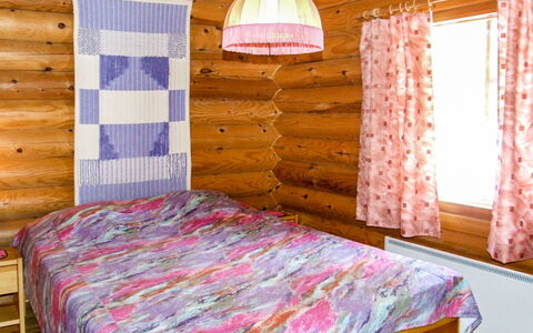 Kujalan Lomat 1: Bois, Design Intérieur, Chambre, Domicile, Meubles, Linge, Pièce, Lit, Tache De Bois, Drap De Lit