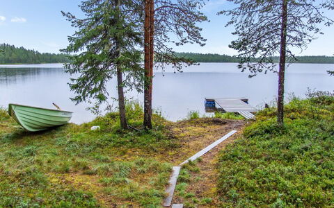 Kujalan Lomat 1: Environnement Naturel, Paysage Naturel, Banque, Paysage, Région Sauvage, Lac, Réserve Naturelle, Réservoir, Rive