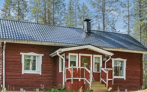 Pajalan Piilopirtti: Bois, Chalet, Maison, Domicile, Toit, Siding, Cabane En Rondins, Porche, Fenêtre À Guillotine, Batiments Jardin
