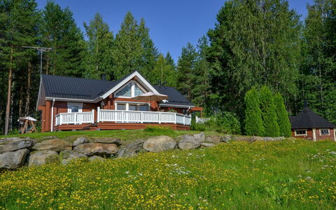 Kannelpirtti 2: Arbre, Herbe, Maison, Domicile, Chalet, Toit, Zone Résidentielle, Lot Terre, Arbuste, Zone Rurale