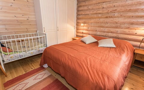 Koivuranta: Sol, Meubles, Sol, Chambre, Design Intérieur, Lit, Bois, Drap De Lit, Parquet, Literie