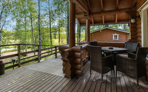 Koivuranta: Bois, Porche, Meubles, Sol, Chalet, Dur, Plafond, Tache De Bois, Chaise, Plate-Forme