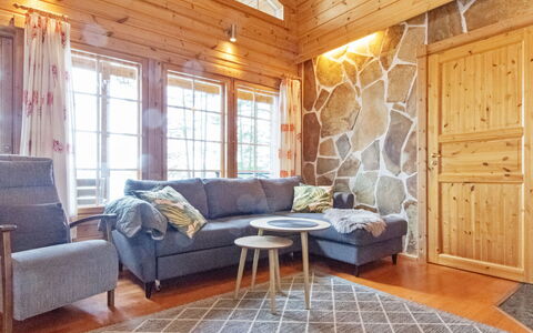Korpilahti: Herbe, Maison, Chalet, Lot Terre, Domicile, Biens, Pelouse, Siding, Ferme, Porche